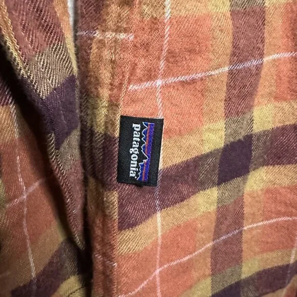Patagonia Womens LS Organic Cotton Midweight Fjord Flannel NWT Size XS (Burl Red - Picture 10 of 15